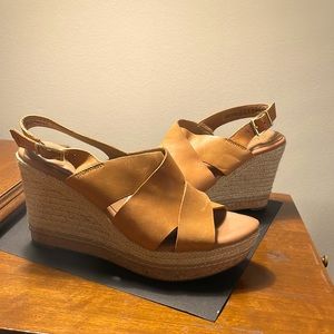 Clark wedges